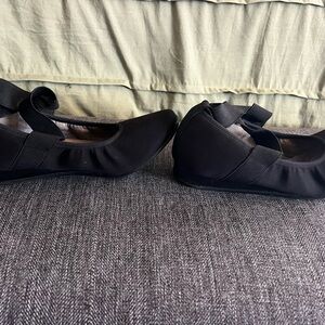 Super Comfortable Com+Sens Chic Black Women's 10 Ballerina Flats with Strap